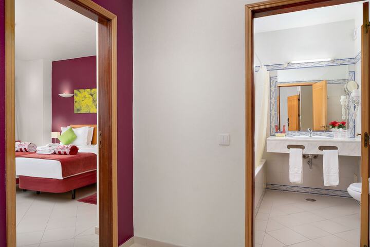 Room 46 of 97