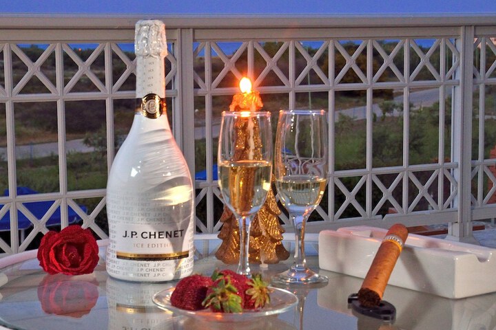 Champagne service