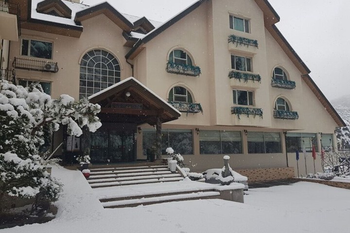 Hotel 8 of 9