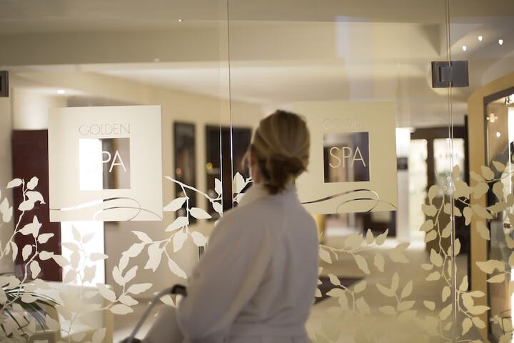 Spa 72 of 136