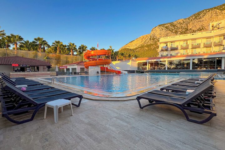 Pool 16 of 45