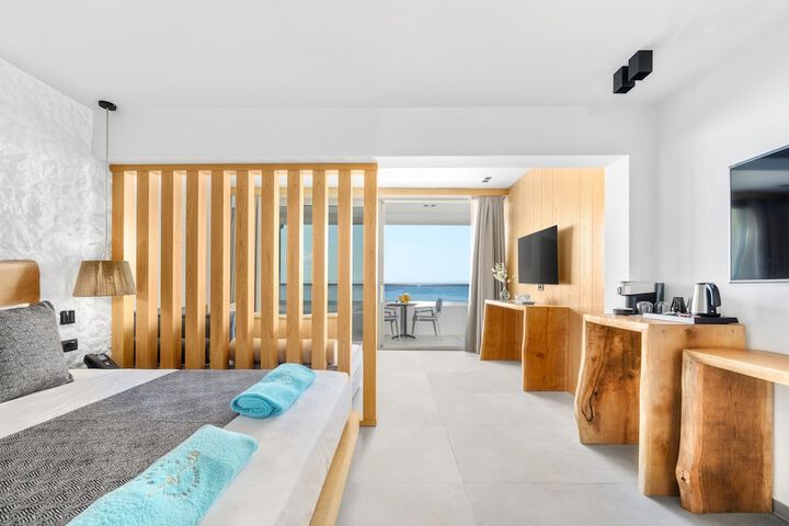 Room 10 of 40