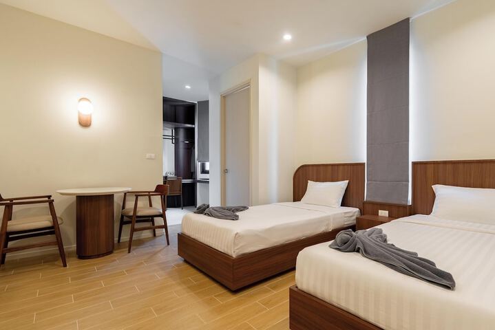 Room 18 of 64