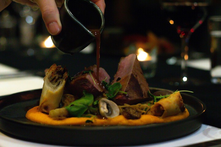 Dining 21 of 63