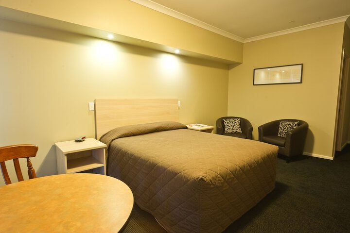 Room 5 of 19