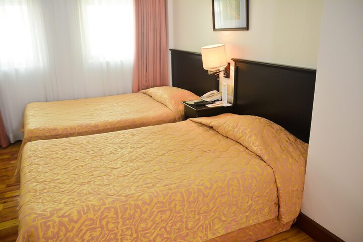 Room 14 of 105