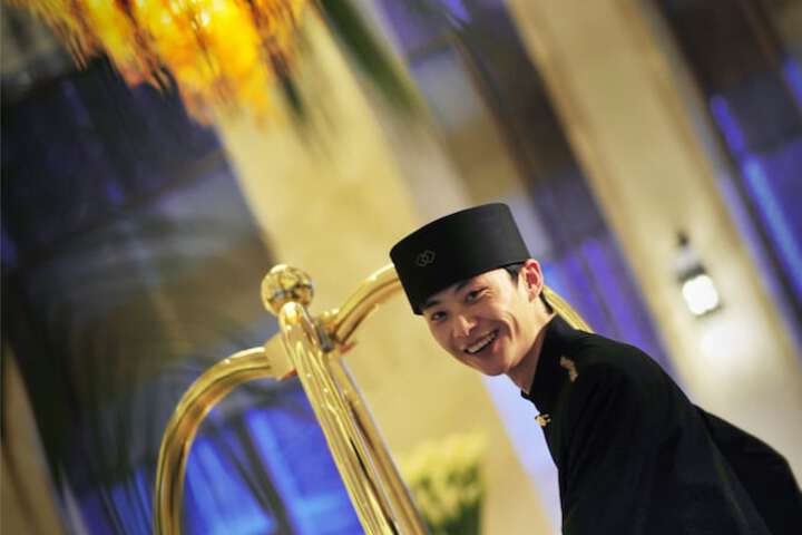 Concierge desk