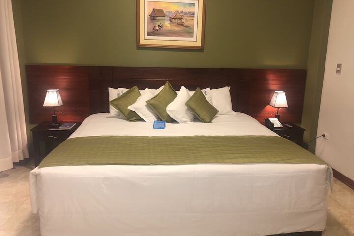 Room 18 of 42