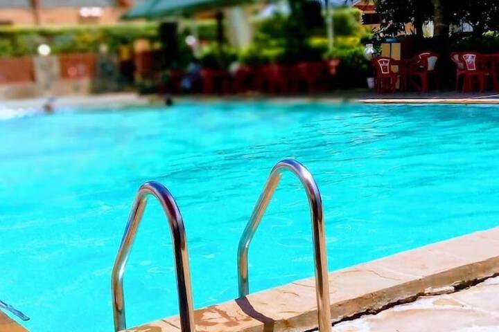 Pool 22 of 53