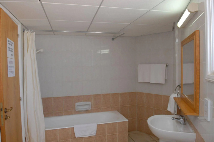 General 10 of 16