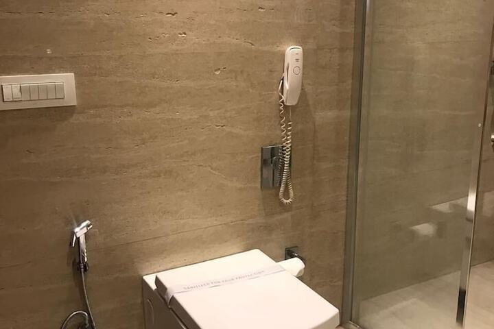 Room 5 of 39