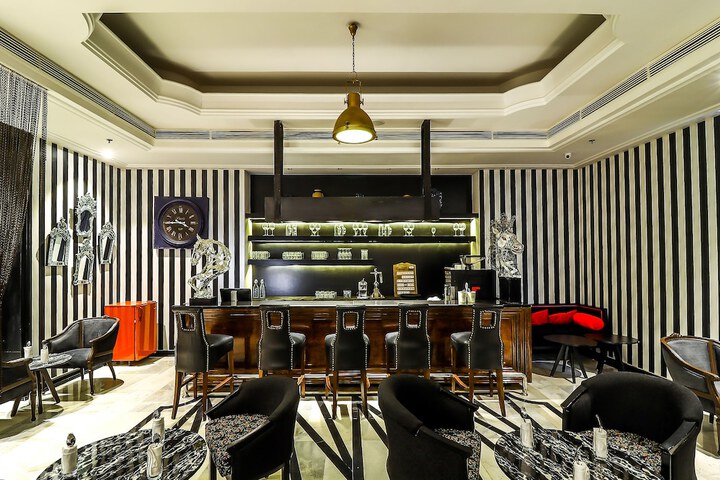 Hotel Interior 6 of 35