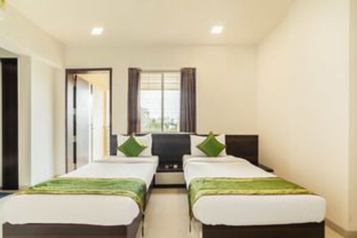 Room 6 of 20