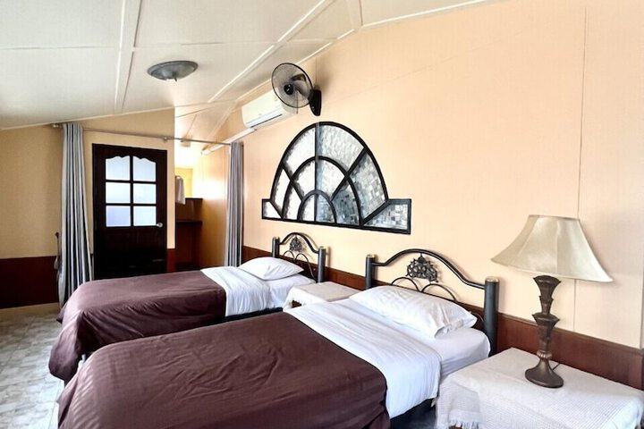Room 21 of 54