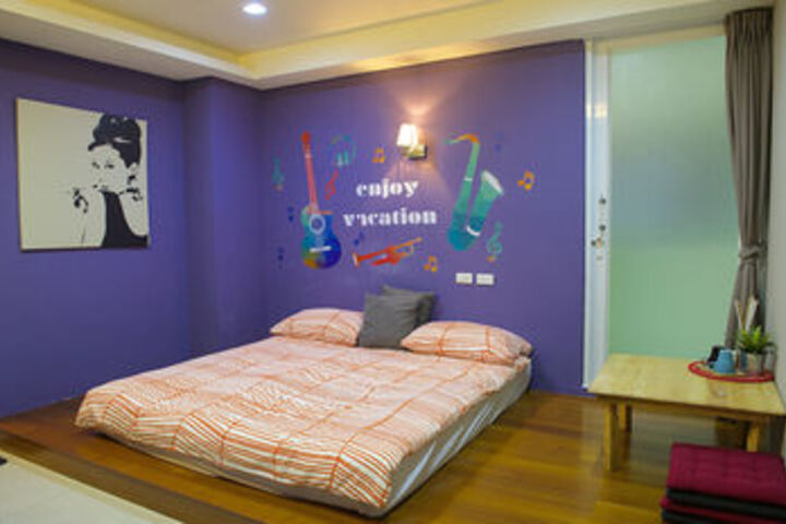 Room 16 of 20