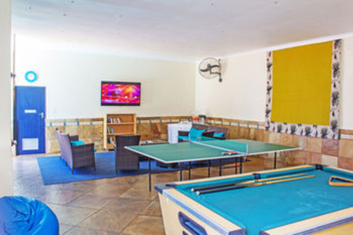 Room 7 of 28