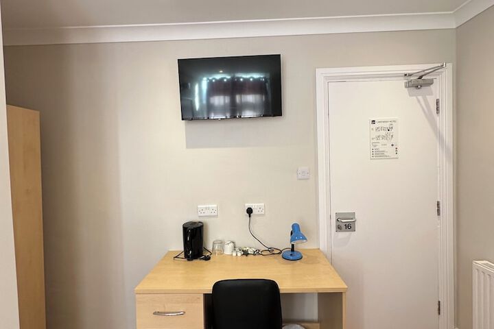 Room 7 of 38