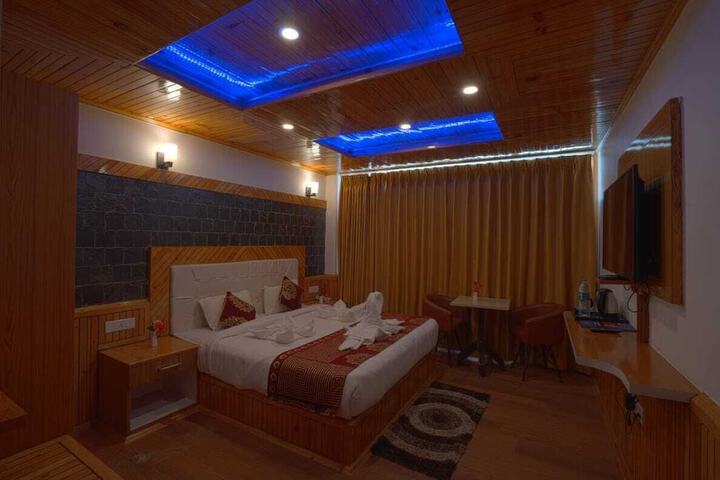 Room 15 of 56
