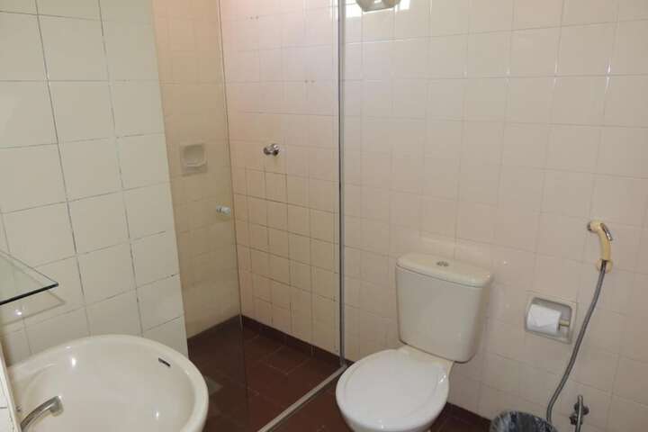 Room 33 of 49