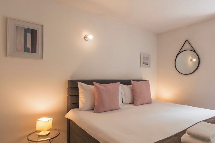 Room 20 of 34