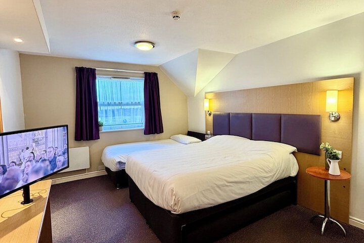 Room 20 of 29