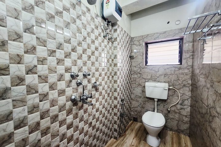 Room 30 of 49