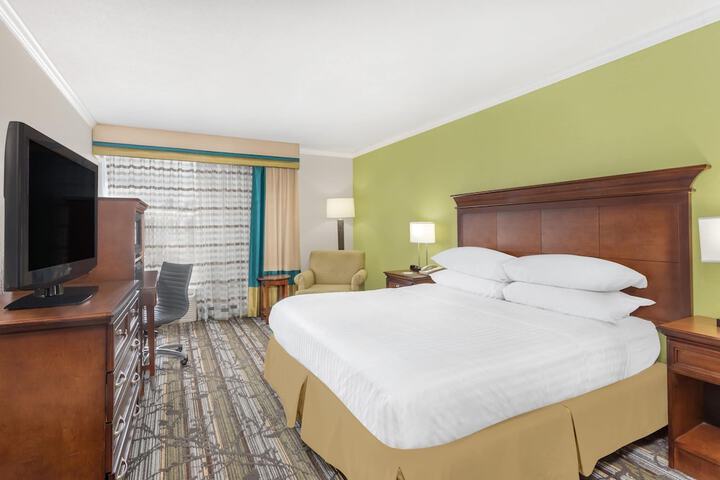 Room 9 of 26