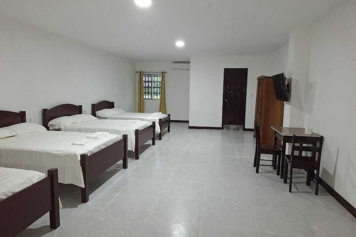 Room 5 of 31