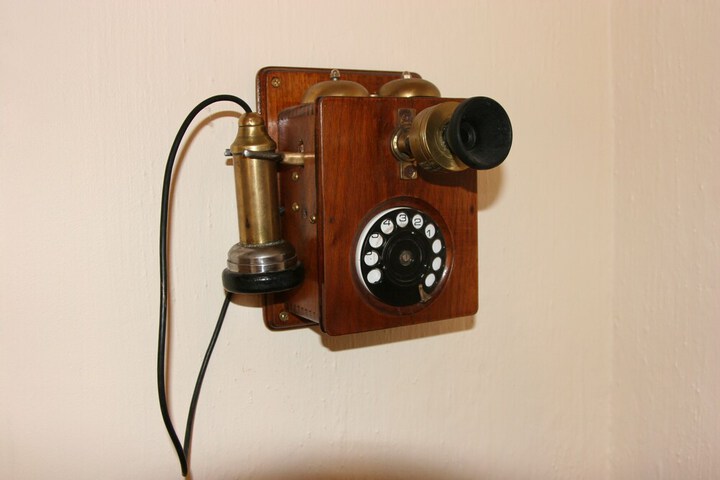Room 8 of 15