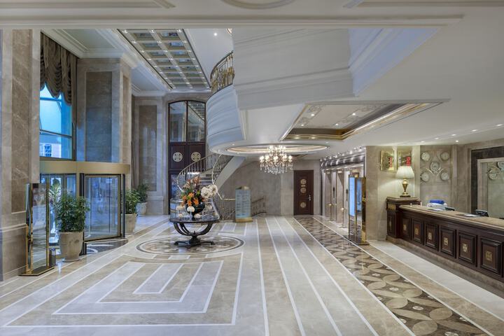 Lobby Photo