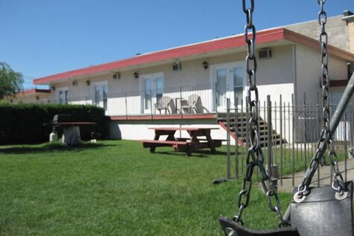 Property Grounds 20 of 39