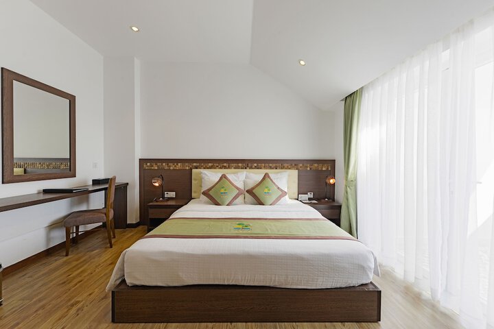 Room 6 of 140