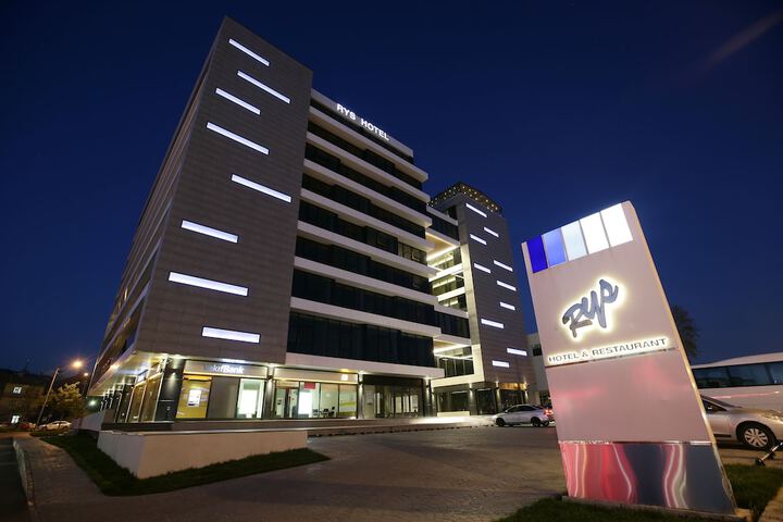 Hotel 64 of 64