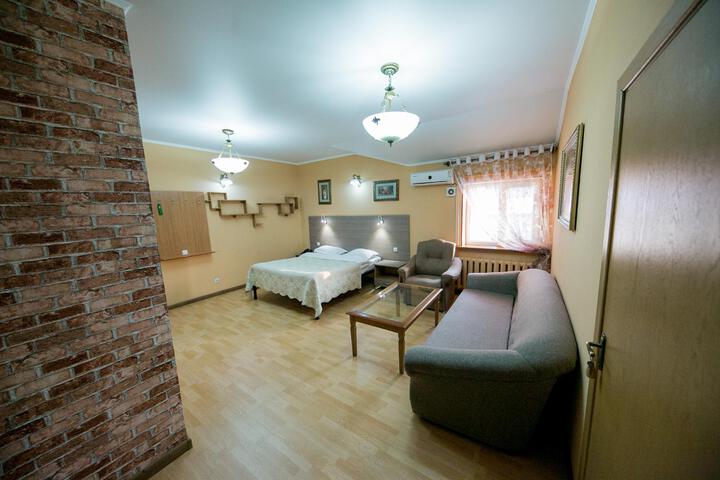 Room 34 of 79