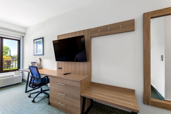 Room 67 of 125