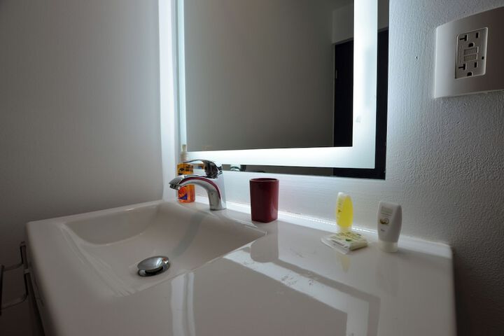 Room 219 of 270