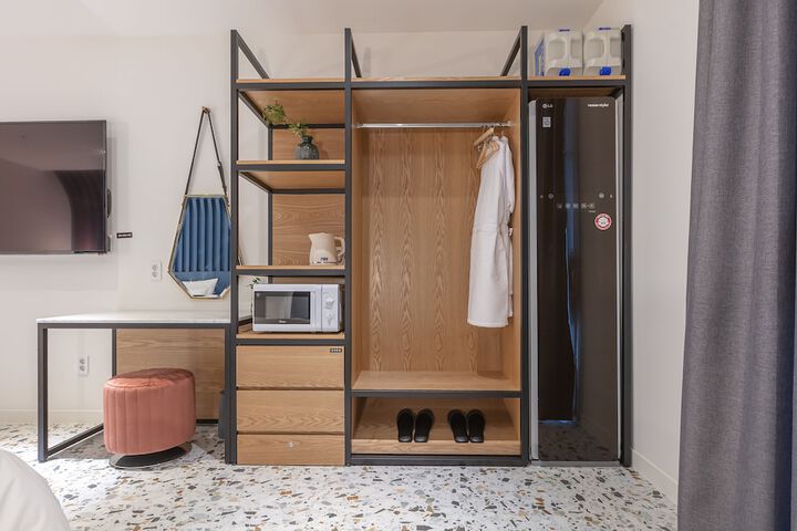 Room 30 of 110