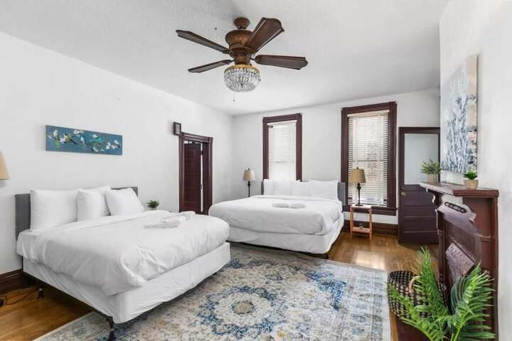 Room 5 of 38