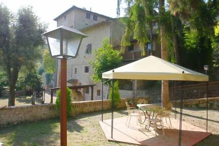 Hotel Exterior 20 of 24