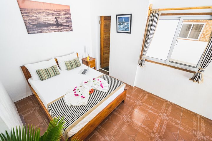 Room 4 of 35