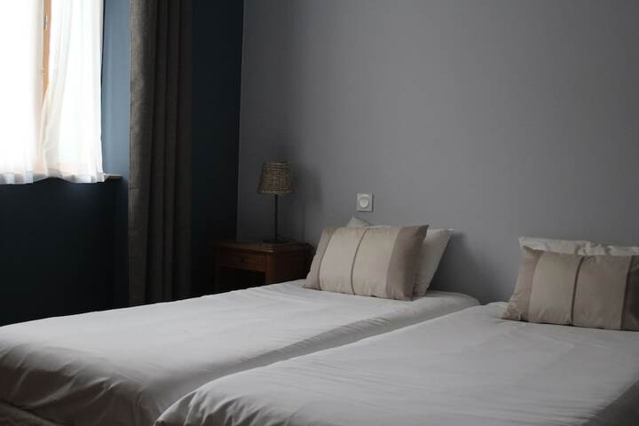 Room 11 of 60