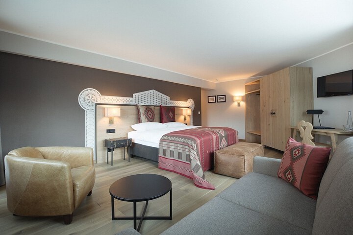 Room 45 of 96