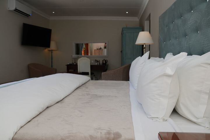 Room 10 of 57