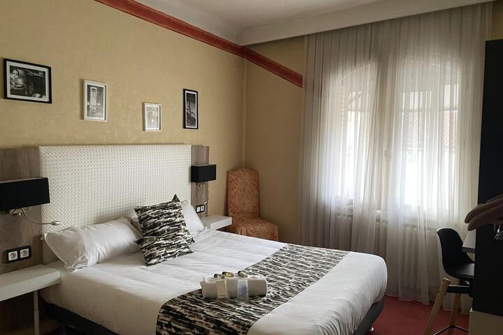 Room 25 of 67