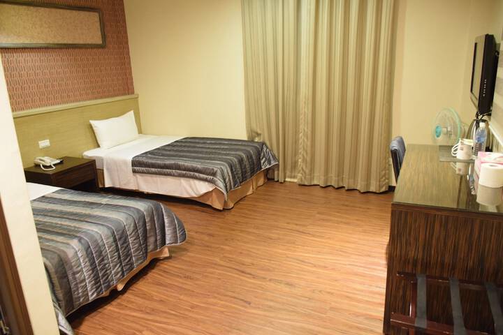 Room 6 of 41