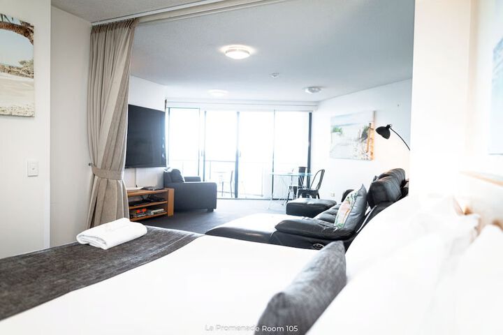 Room 26 of 90