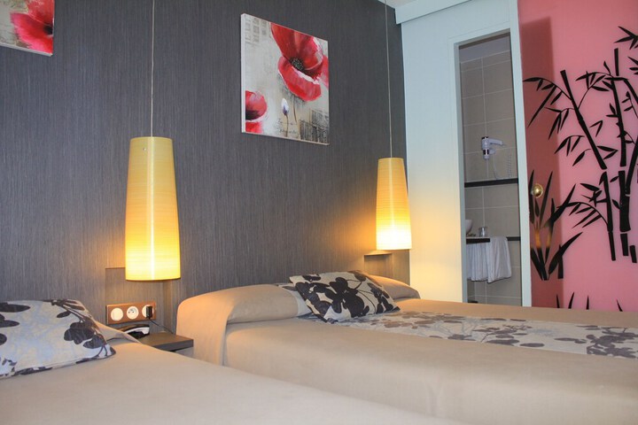 Room 4 of 39
