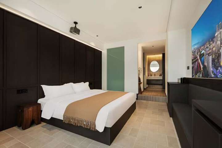 Room 55 of 112