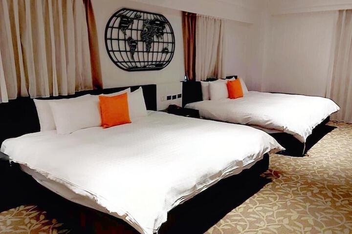 Room 28 of 139