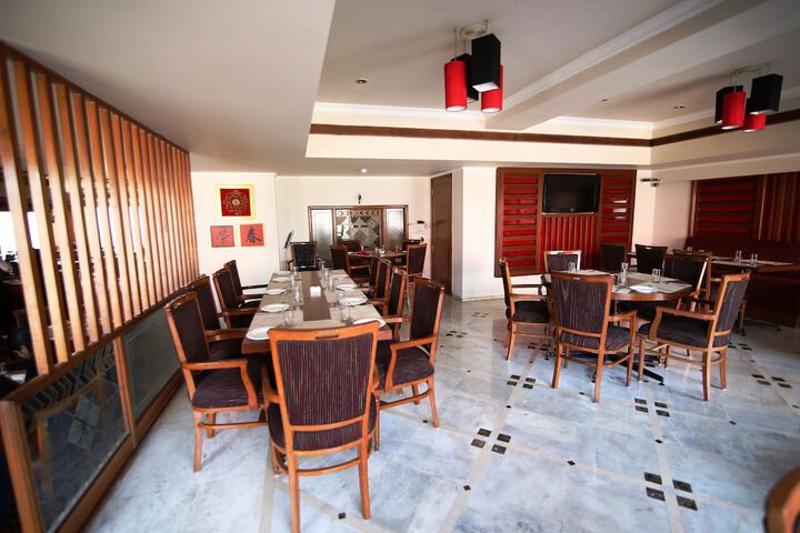 Business Center 58 of 63